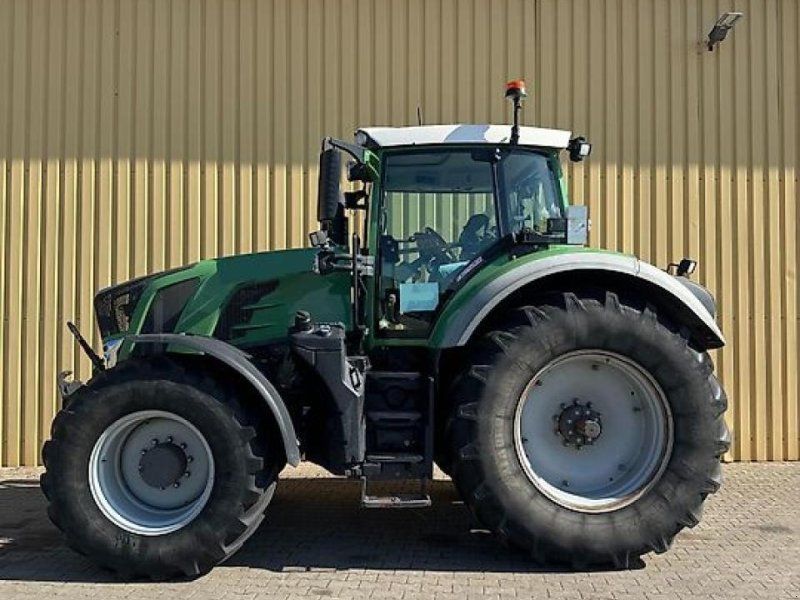 Fendt 828 Vario S4 Profi Plus mit FH+FZW
