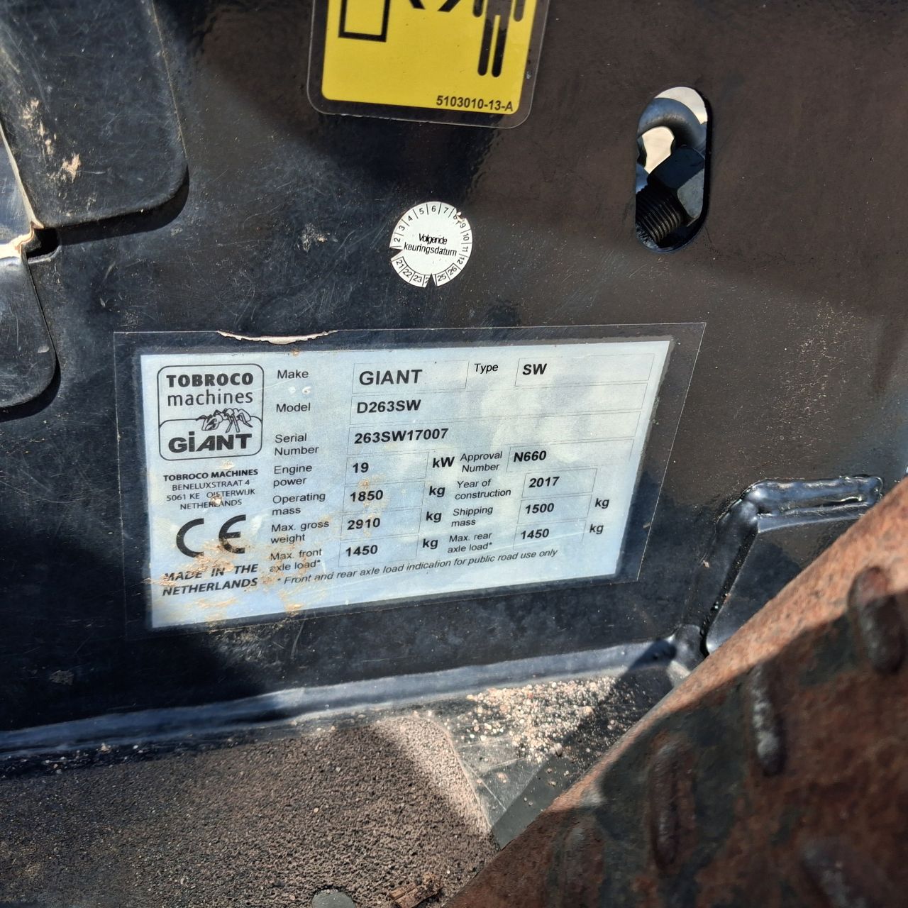 Giant D263 SW Minishovel