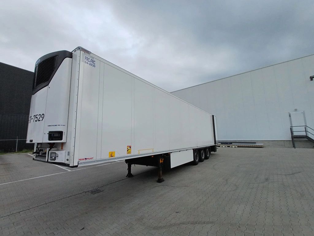 Schmitz Cargobull Carrier Vector HE19MT Multi Temp Double Stock Liftas Palletkisy