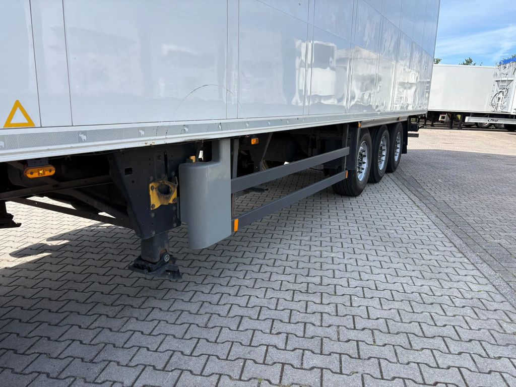 Schmitz Cargobull N/A Carrier Vector 1850 D+E 250B 265H APK/TUV 07-2027