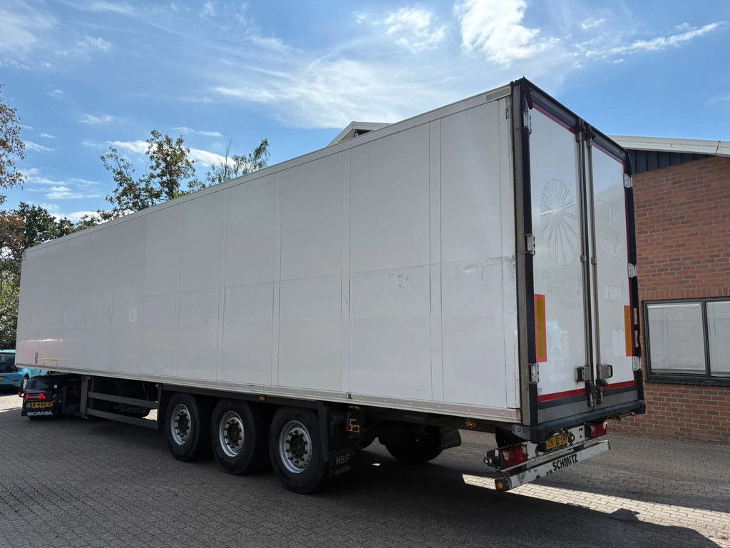 Schmitz Cargobull N/A Carrier Vector 1550 D+E 250B 265H APK/TUV 5-2027