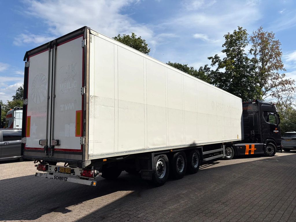 Schmitz Cargobull N/A Carrier Vector 1550 D+E 250B 265H APK/TUV 5-2027