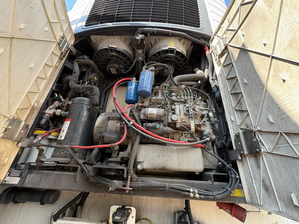 Schmitz Cargobull N/A Carrier Vector 1550 D+E 250B 265H APK/TUV 5-2027