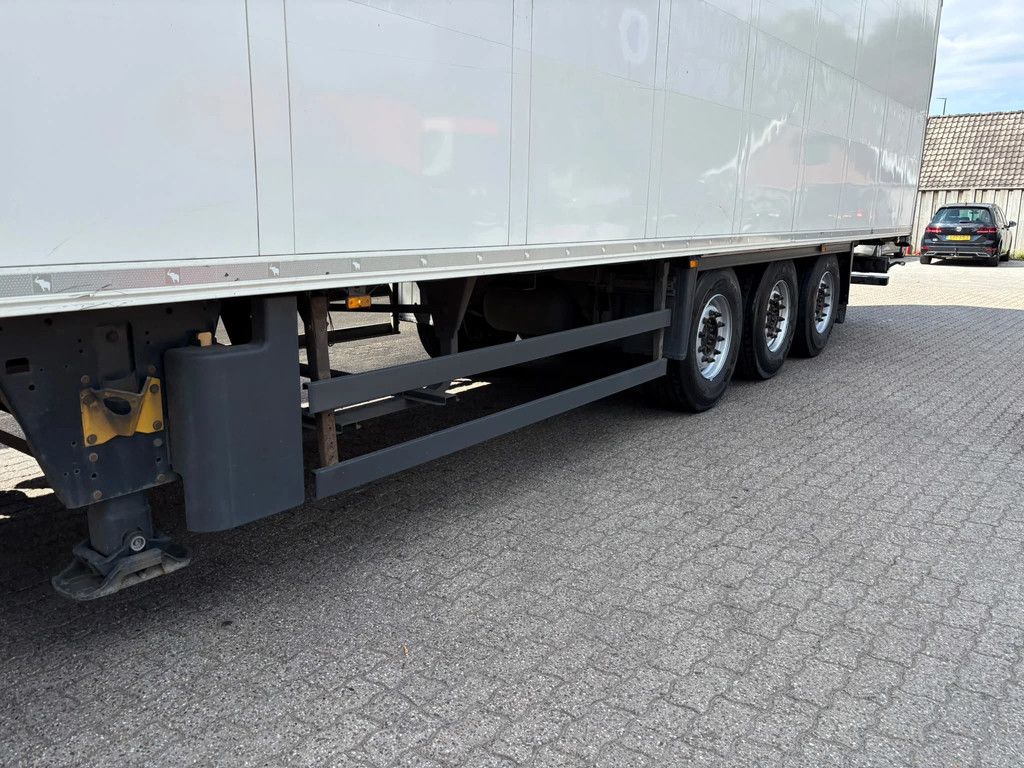 Schmitz Cargobull N/A Carrier Vector 1550 D+E 250B 265H APK/TUV 5-2027