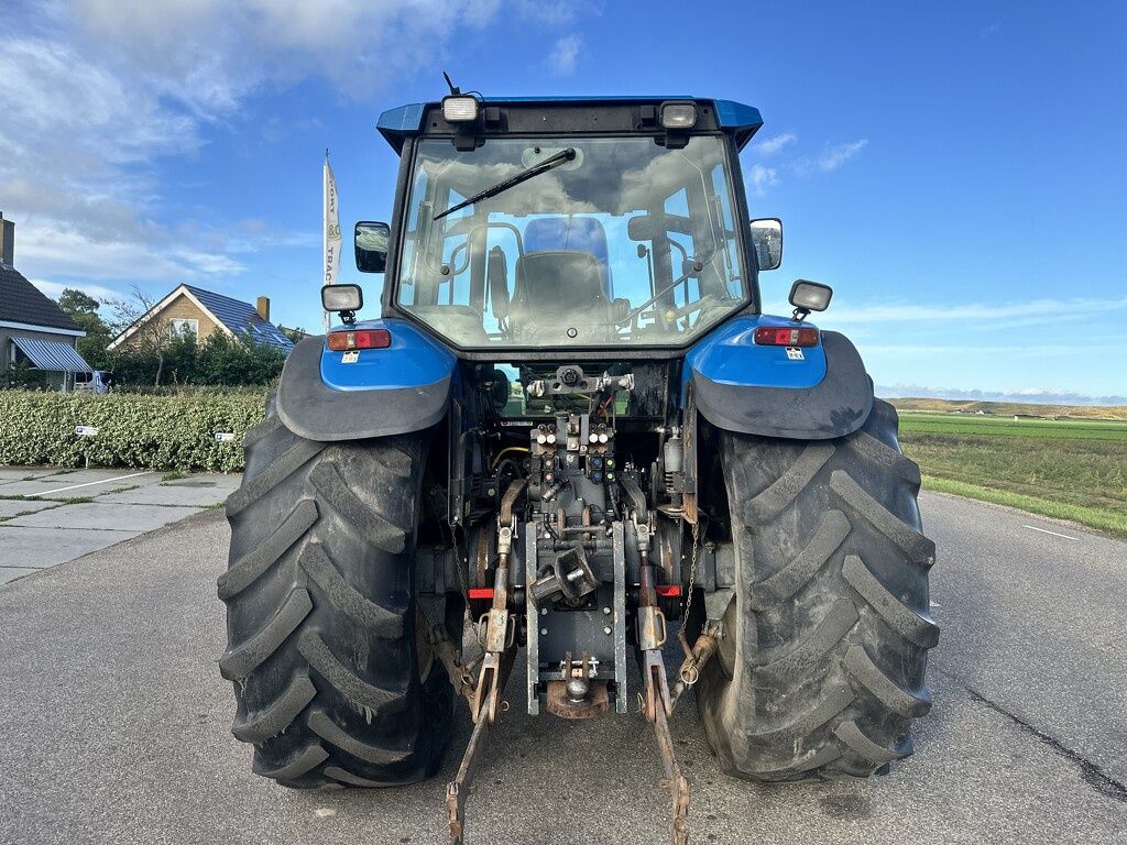 New Holland TM 165