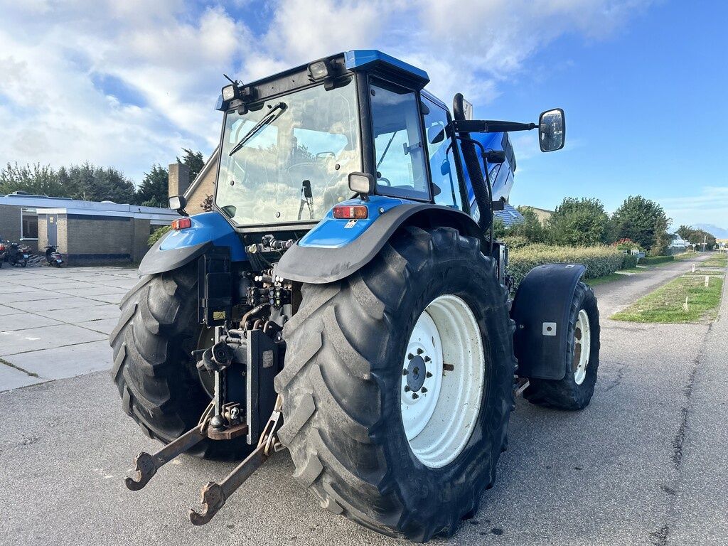 New Holland TM 165