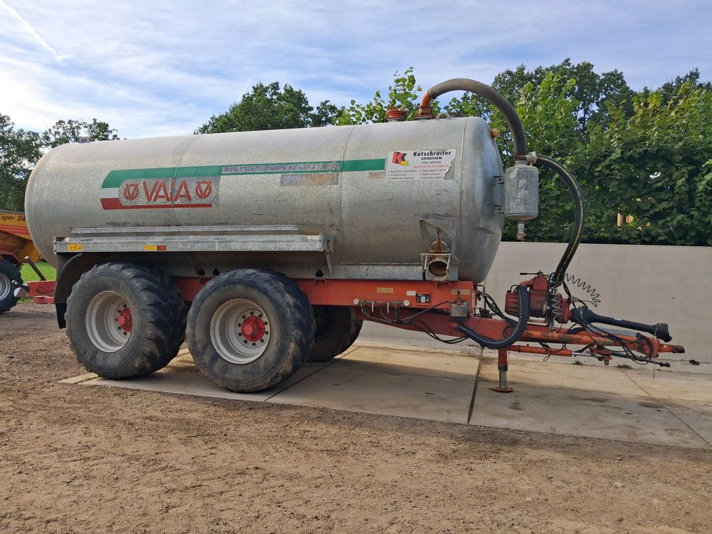 Vaia ONBEKEND MB16000L mest/watertank Gedwongen gestuurd