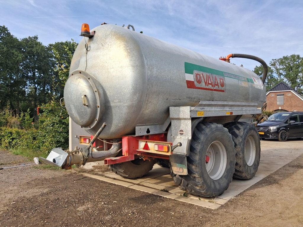 Vaia ONBEKEND MB16000L mest/watertank Gedwongen gestuurd
