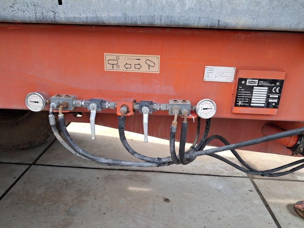 Vaia ONBEKEND MB16000L mest/watertank Gedwongen gestuurd
