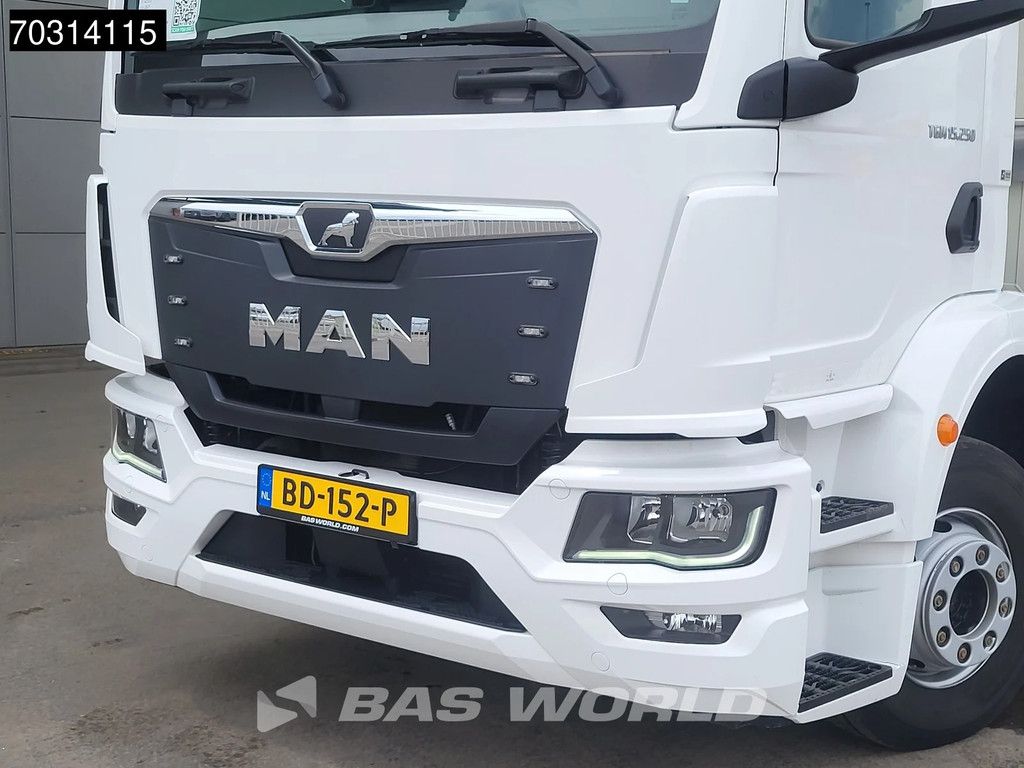 MAN TGM 15.250 4X2 42.000 kms! 15 tons marktwagen BDF Automatic Full Air suspension Euro 6