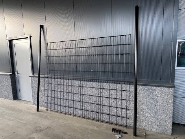 Batch of Double Bar Mesh Fencing 10 pieces New