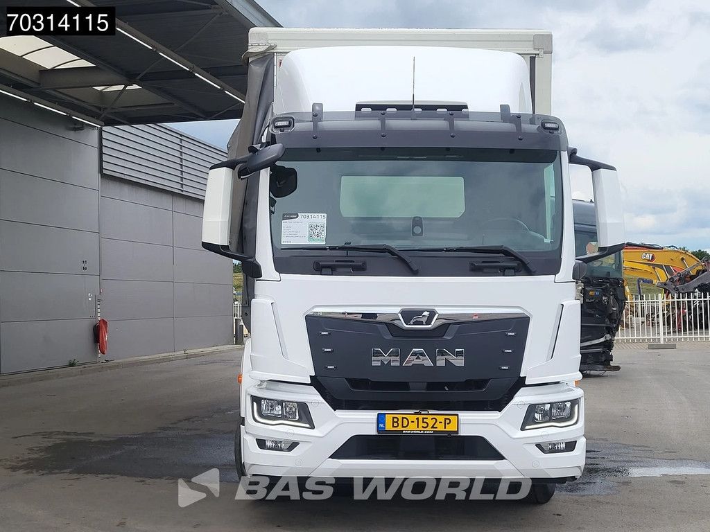 MAN TGM 15.250 4X2 42.000 kms! 15 tons marktwagen BDF Automatic Full Air suspension Euro 6