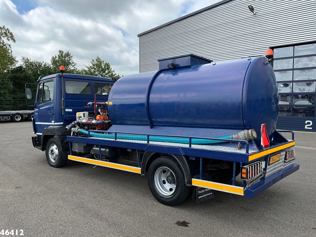 Mercedes-Benz 914 Water spray unit