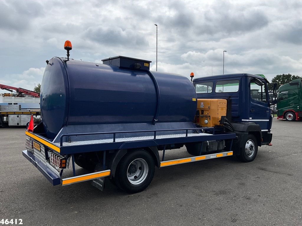 Mercedes-Benz 914 Water spray unit