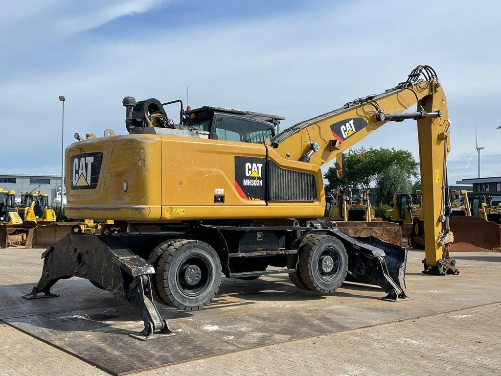 Caterpillar MH3024