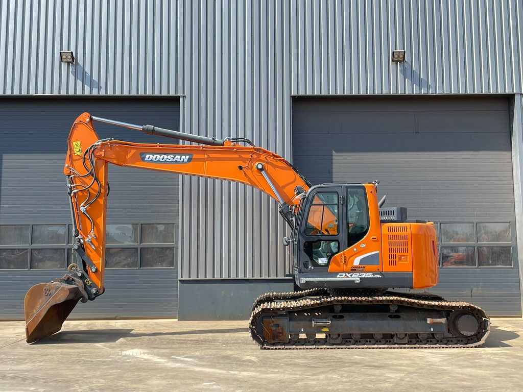 Doosan DX235LCR-5