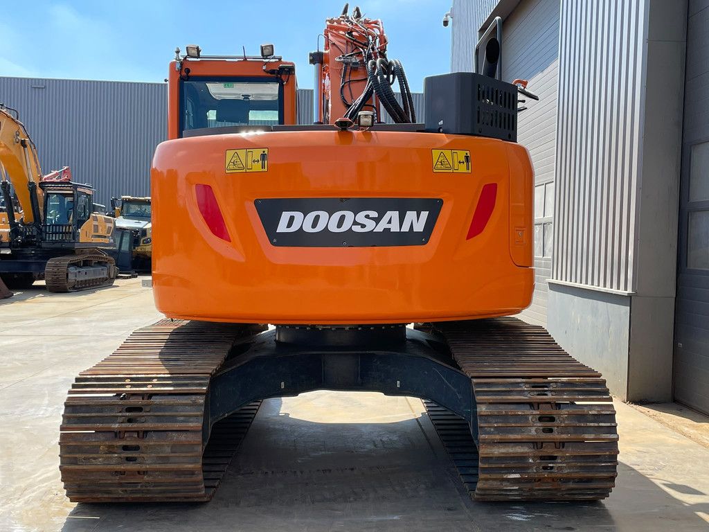 Doosan DX235LCR-5