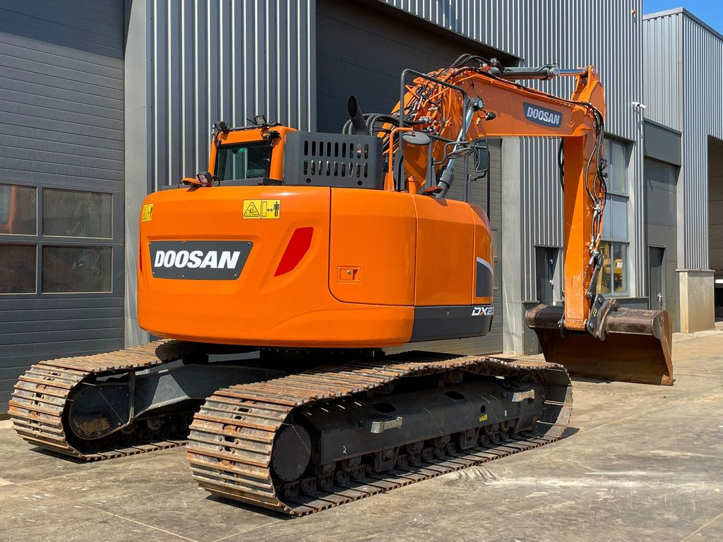 Doosan DX235LCR-5