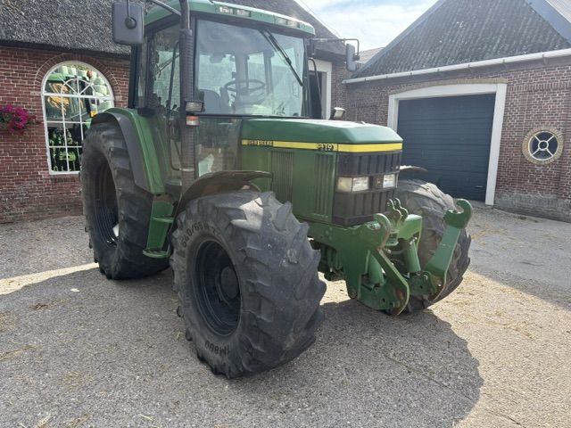 John deere 6410