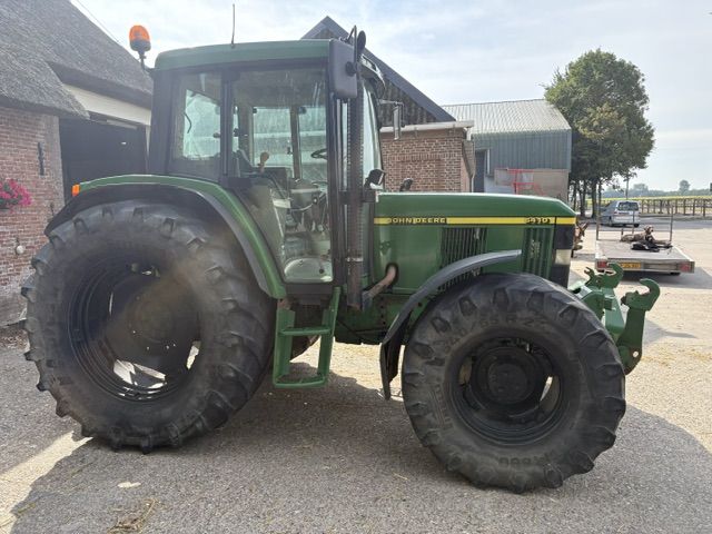 John deere 6410