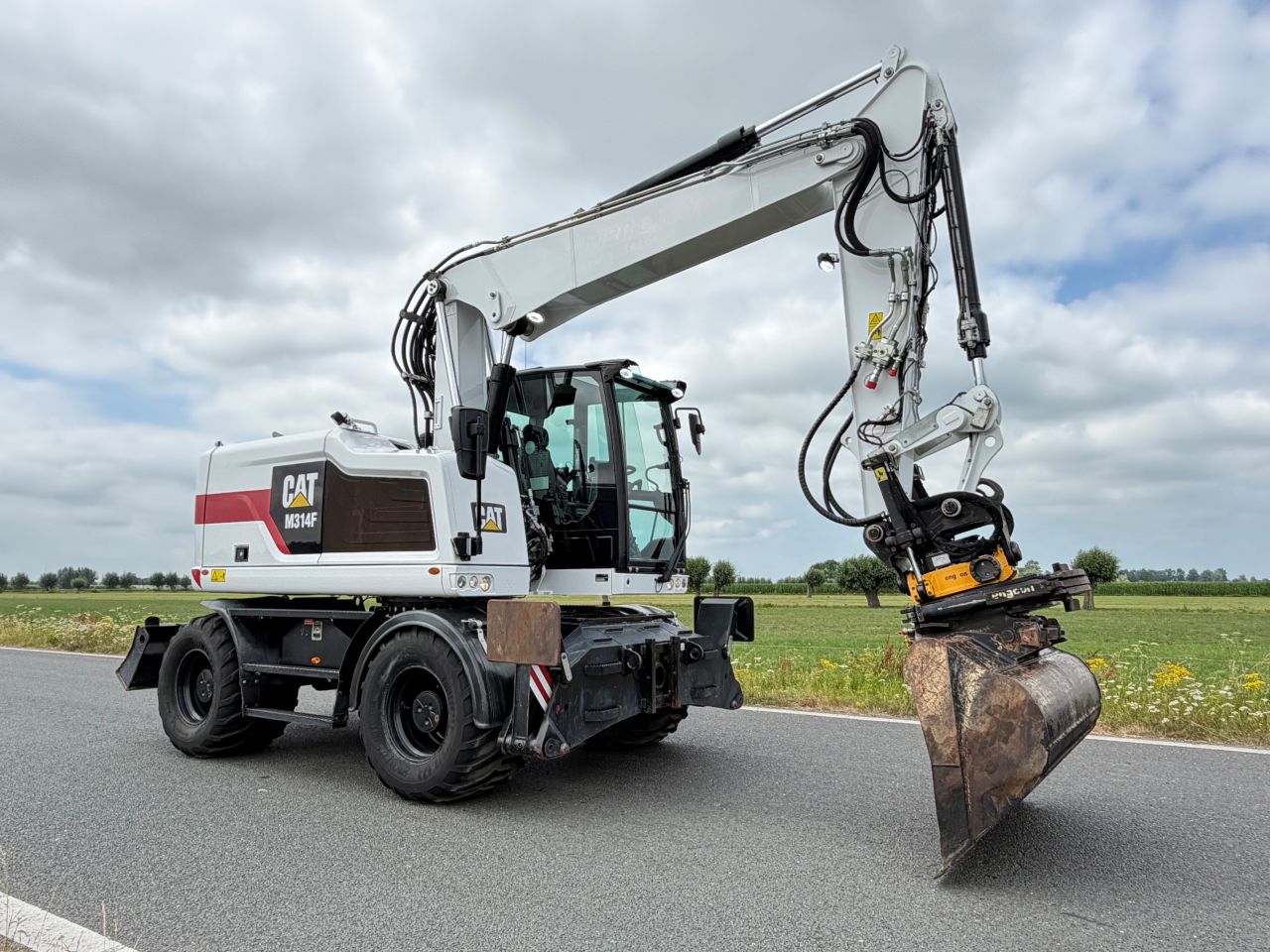 Cat M314F - Engcon