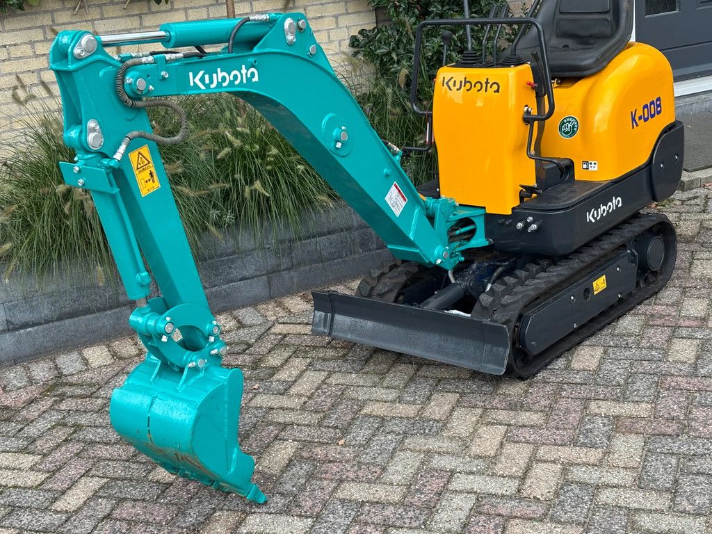 Kubota Gebruikte minigraver k-800 3cil. verstelbare rupsen
