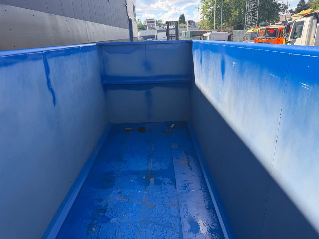 S C H Container Handel 30 Cubs Haak container RAL 5010