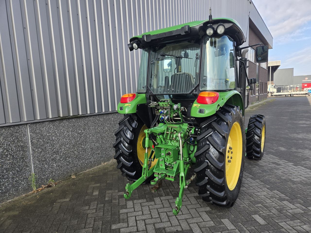 2015 John Deere 5100 M airco front hef en aftakas 40KMH 100 PK
