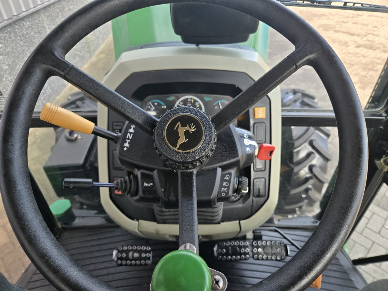 2015 John Deere 5100 M airco front hef en aftakas 40KMH 100 PK