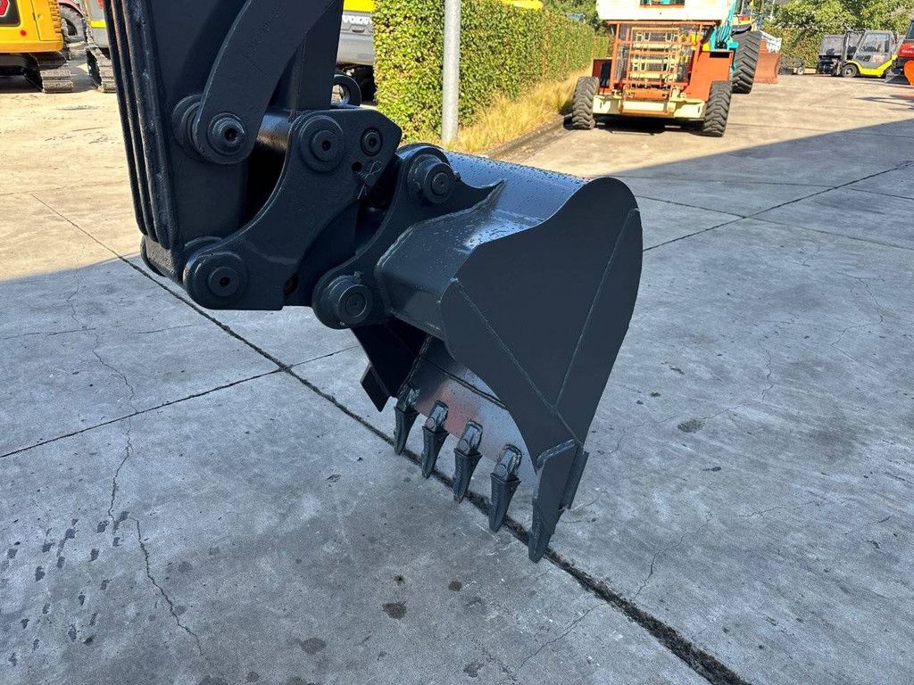 Volvo EC60C Diesel-Raupenbagger 2012