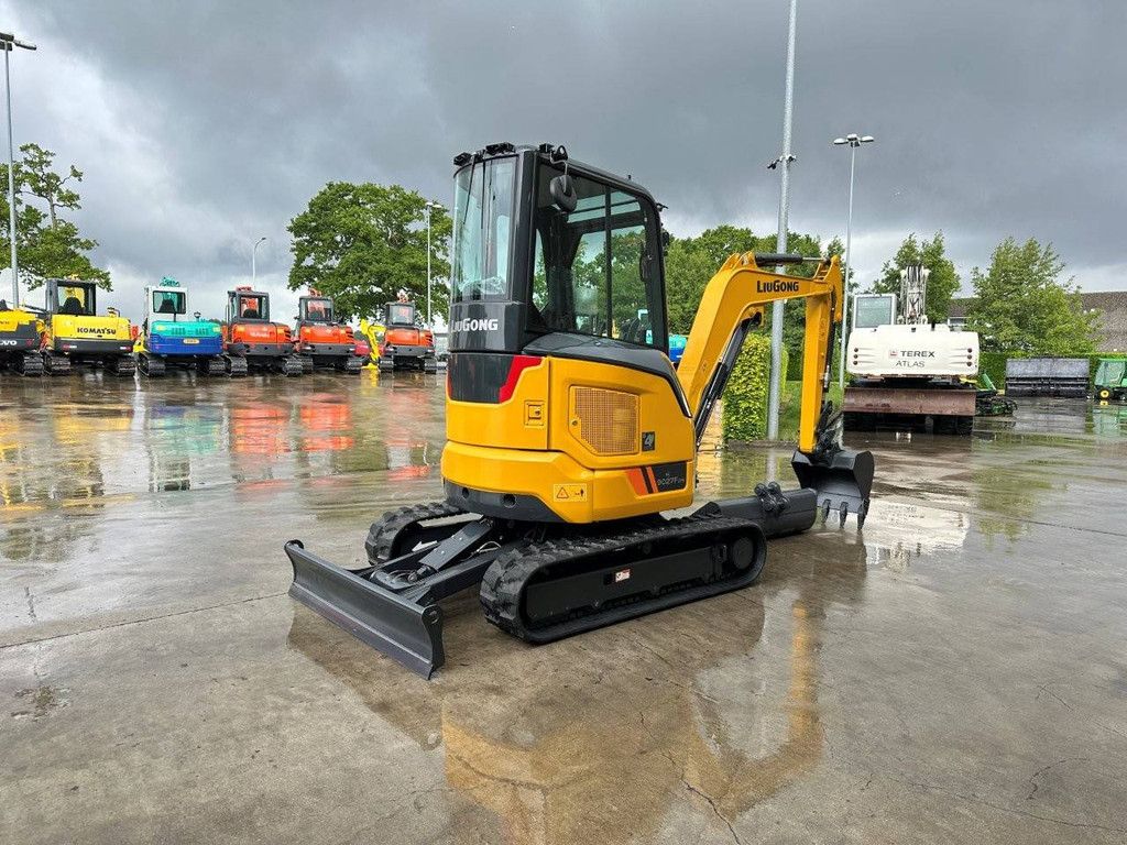 Crawler excavator LiuGong 9027 FZTS Diesel 2026