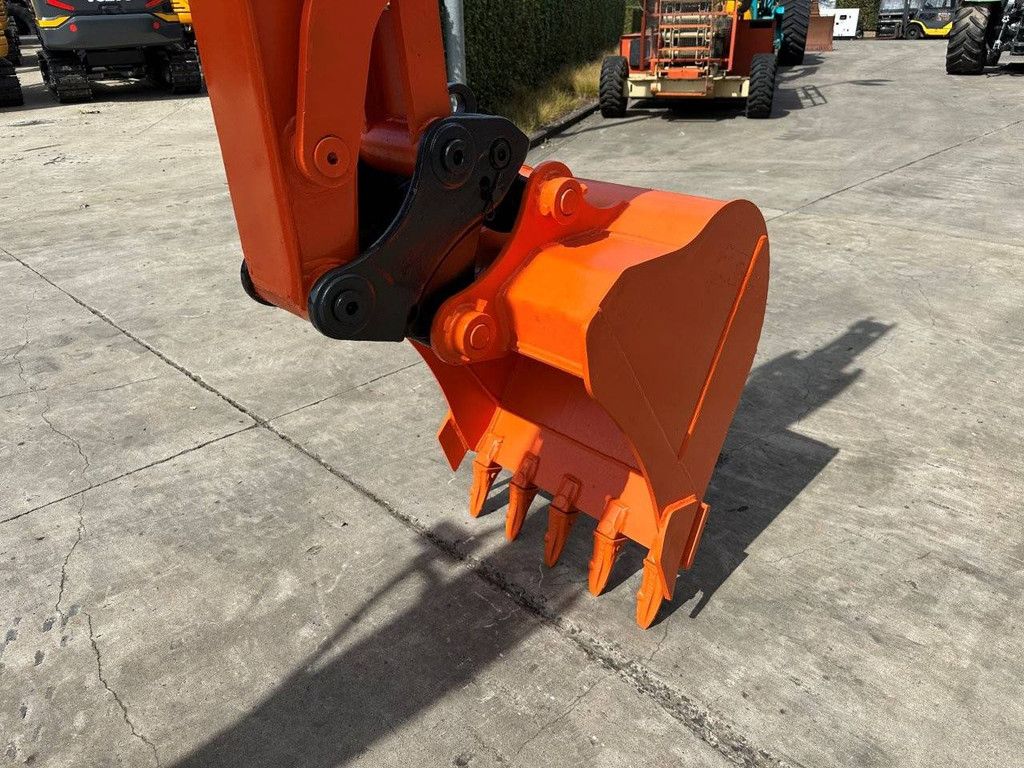 Crawler excavator Hitachi ZX60-5G Diesel 2013