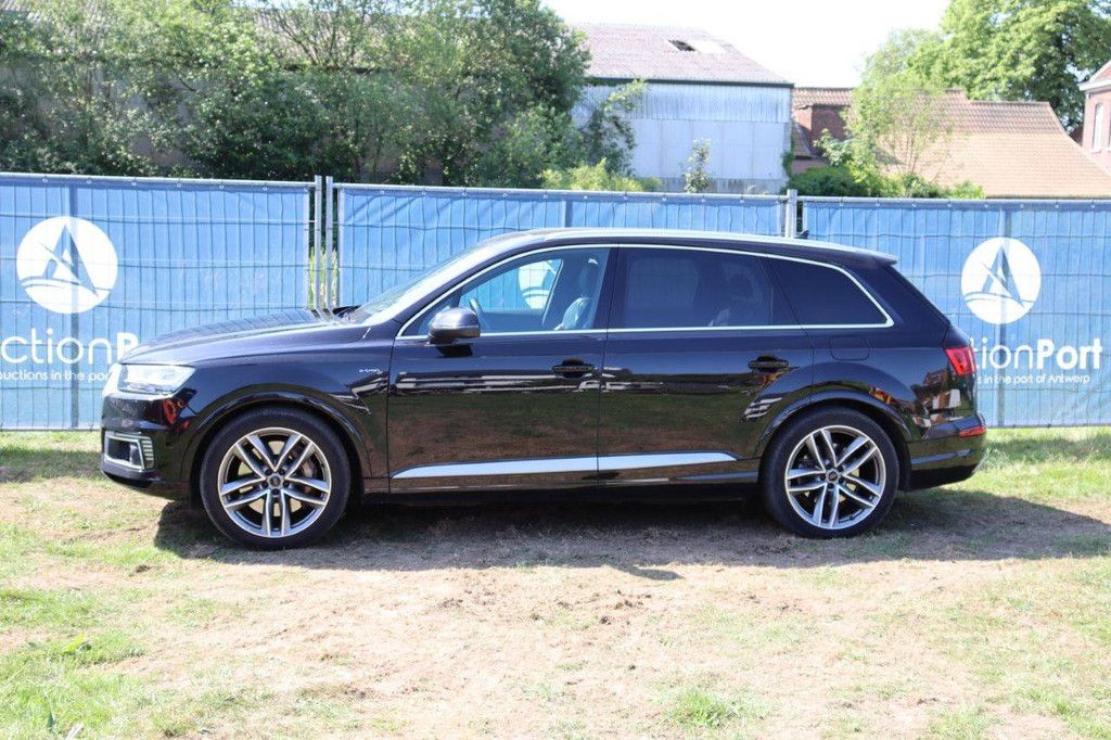 SUV Audi Q7 Elektro+Diesel 369 PS 2018