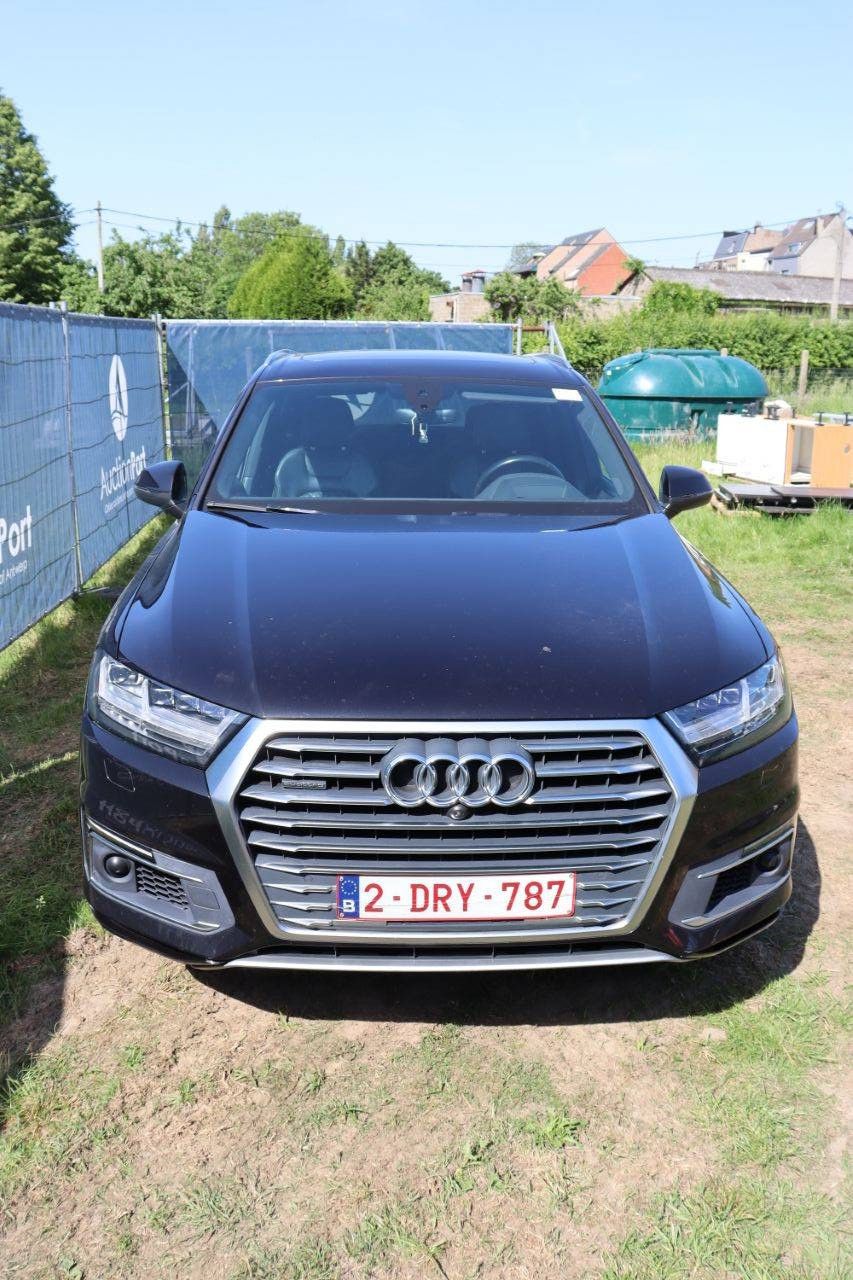 SUV Audi Q7 Elektro+Diesel 369 PS 2018
