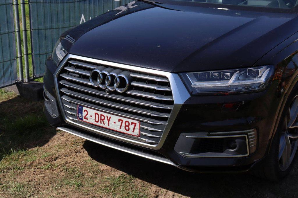 SUV Audi Q7 Elektro+Diesel 369 PS 2018