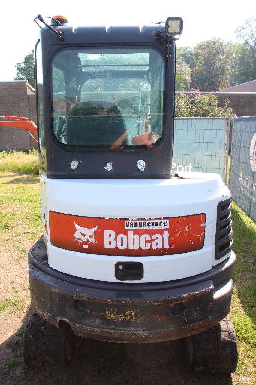 Rupsgraafmachine Bobcat E32 Diesel 24kW 2016