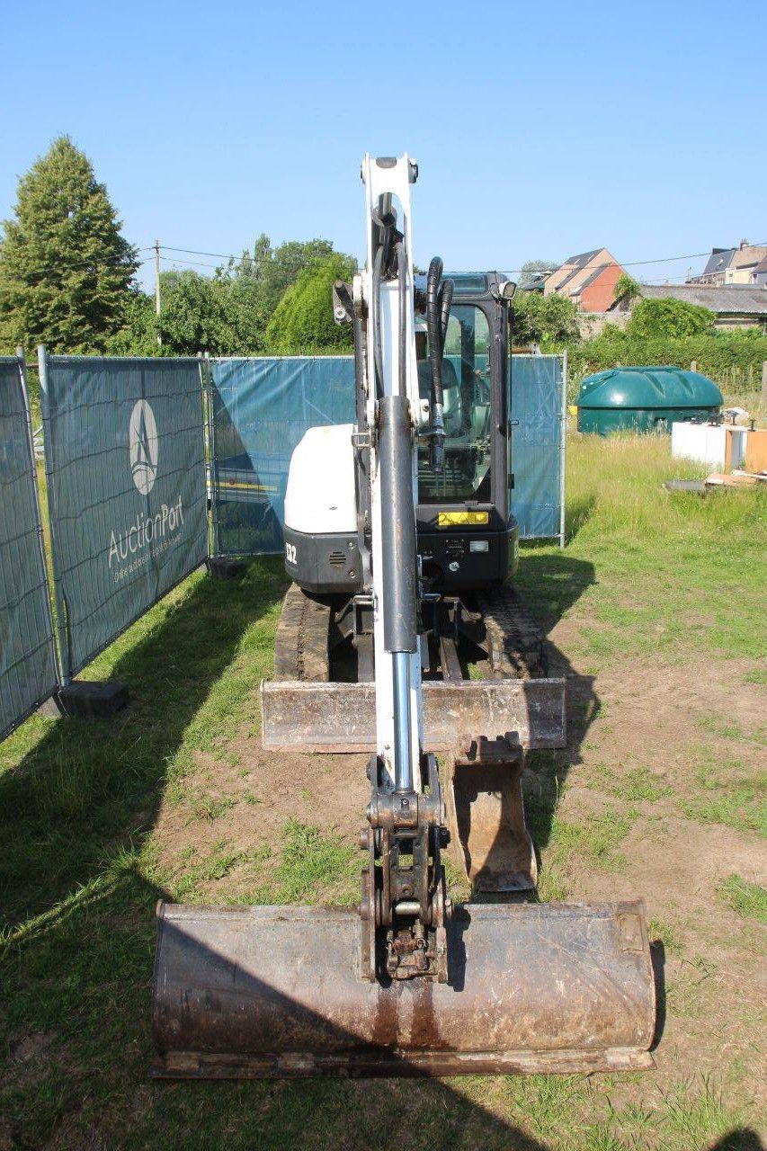 Rupsgraafmachine Bobcat E32 Diesel 24kW 2016