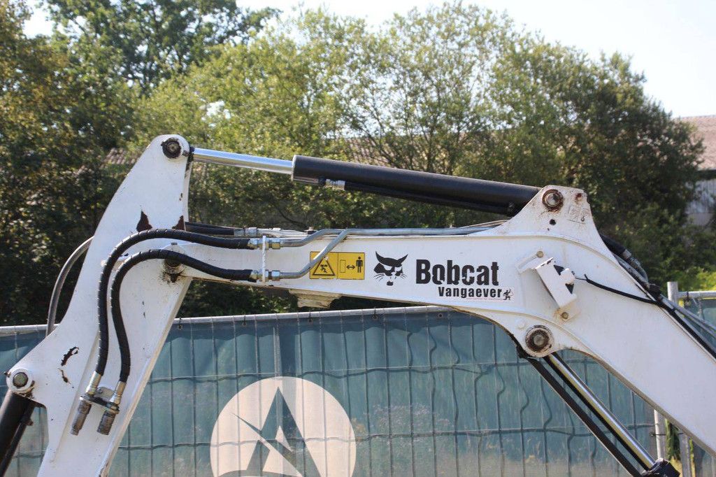 Rupsgraafmachine Bobcat E32 Diesel 24kW 2016