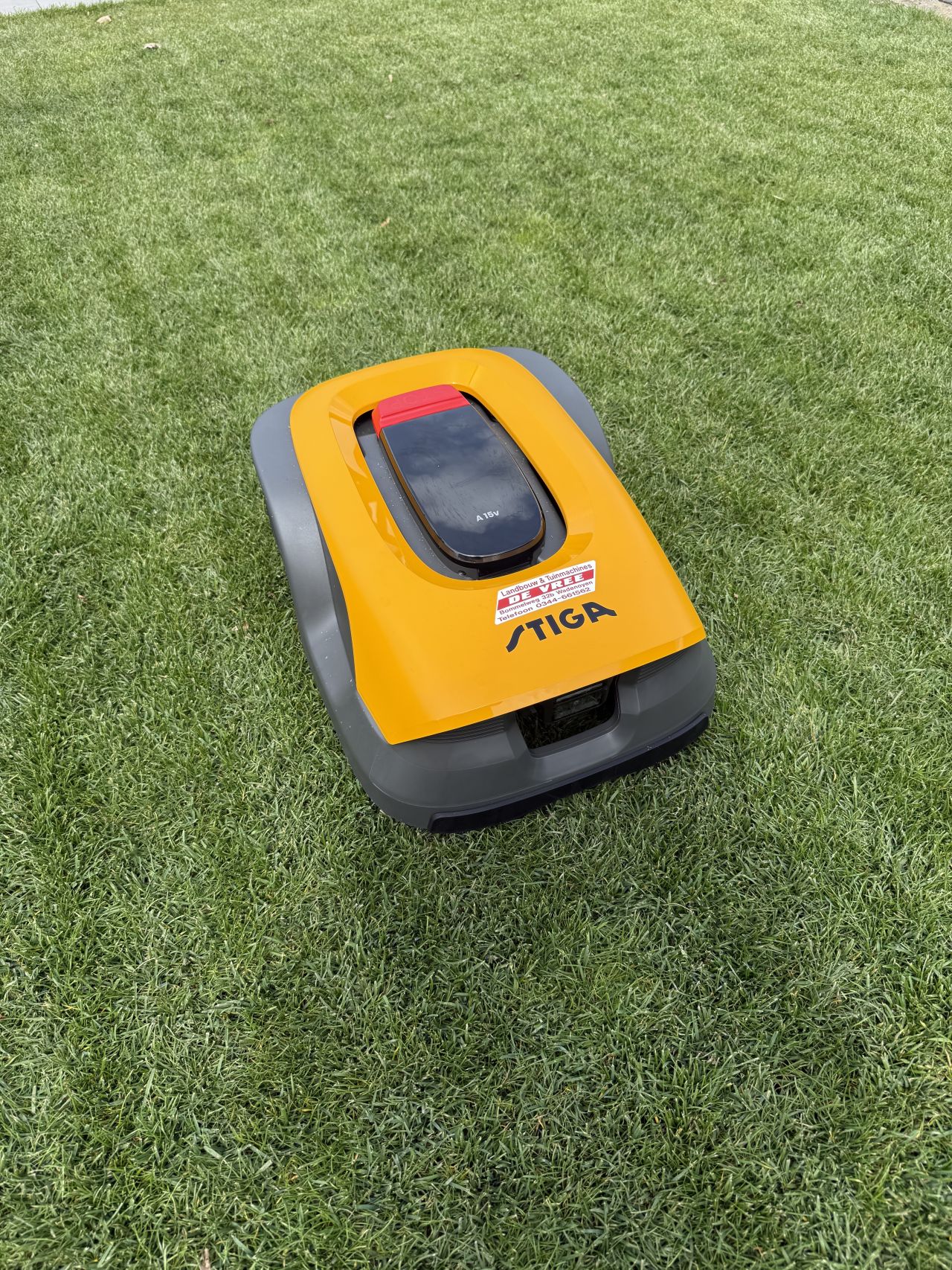 Stiga a15v robotmaaier 1500m2 draadloos actie!