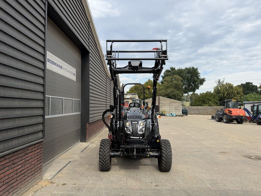 Solis S50 shuttle compact tractor NIEUW galaxy banden optie frontlader