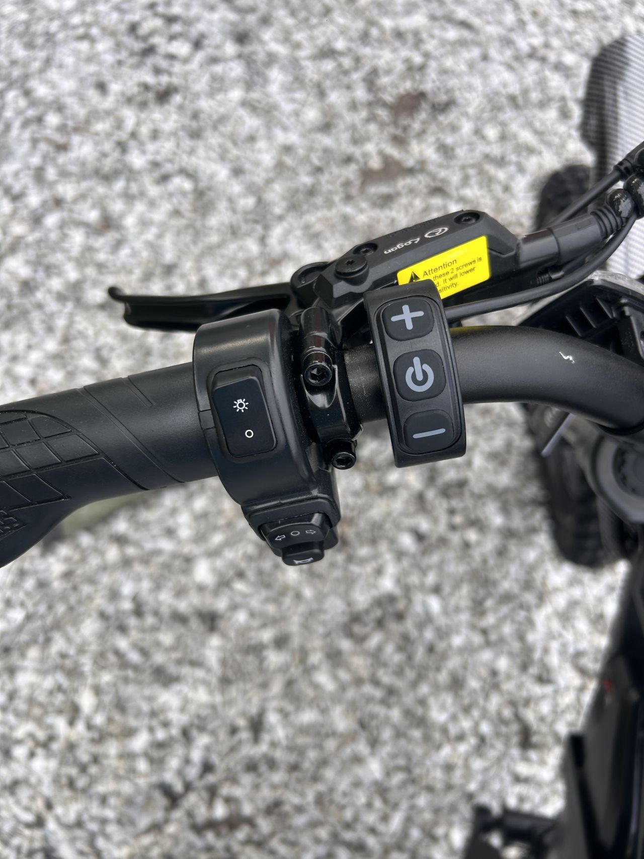 QM V20 Cross Skinnybike – Zwart – Full Option Ebike Fatbike