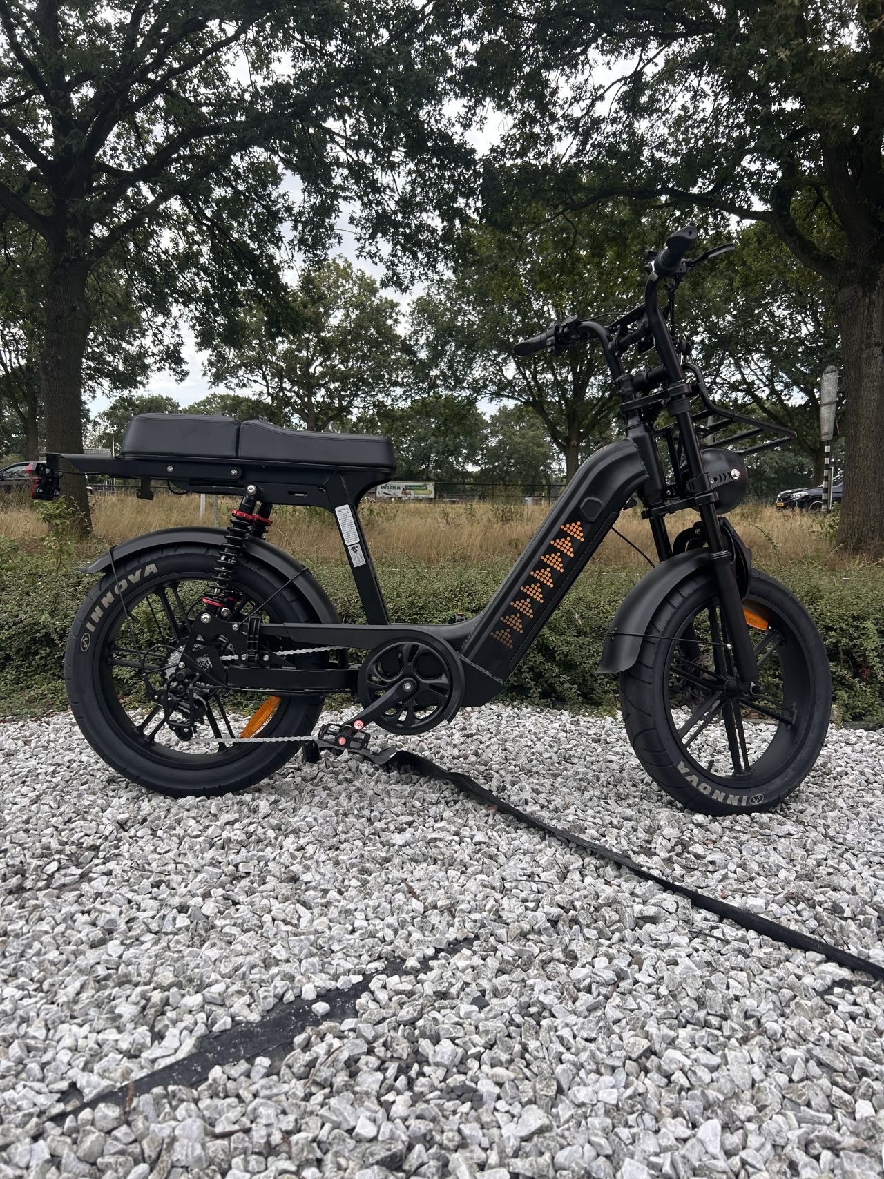 QM D50 Elektrische Fatbike – Zwart – Full Option Ebike Fatbike
