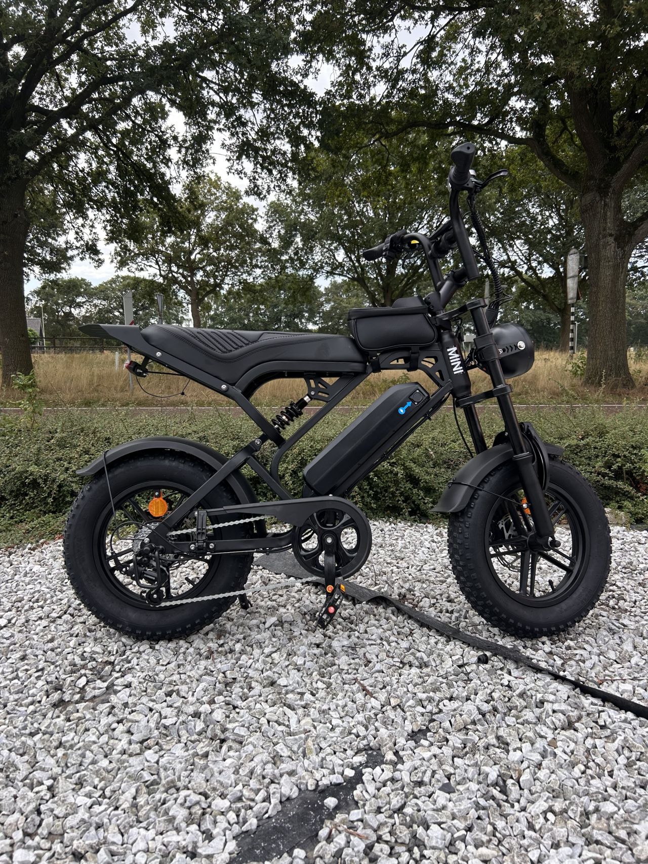 QM V20 Pro Mini – Zwart – Full Option Fatbike Ebike Kids