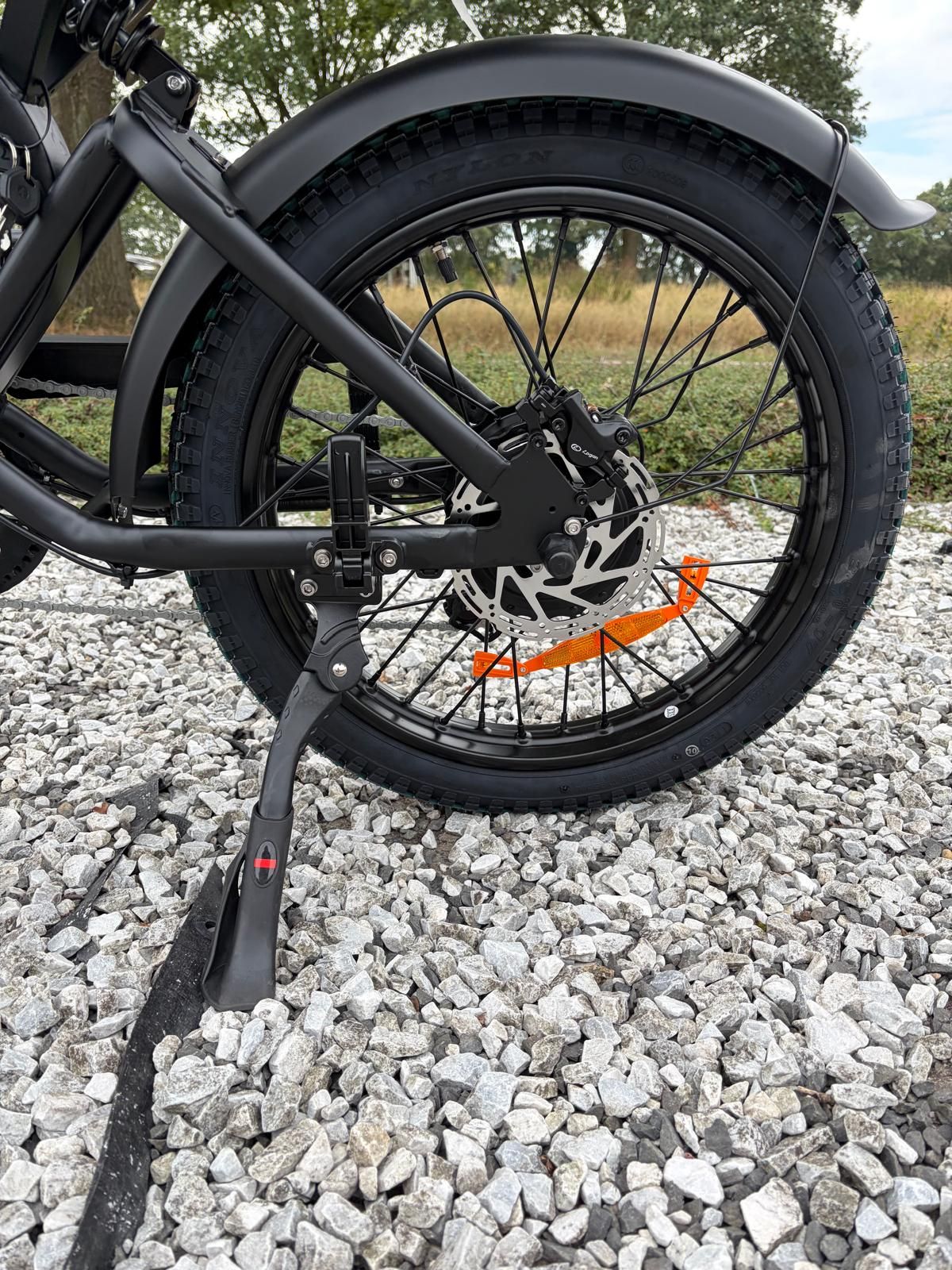 QM V20 Pro Skinnybike – Zwart– Full Option Ebike Fatbike