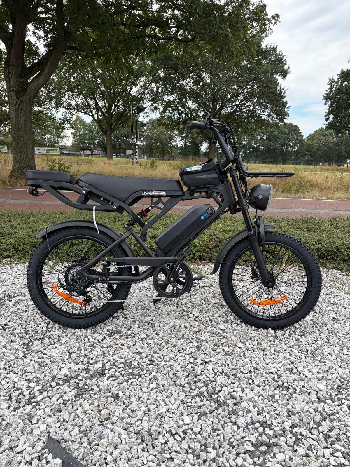 QM V20 Pro Skinnybike – Zwart– Full Option Ebike Fatbike