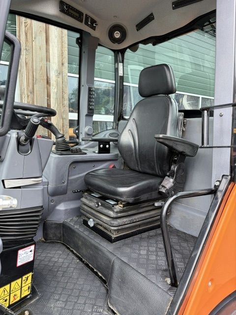 Giant Doosan / Develon G5000 DL80