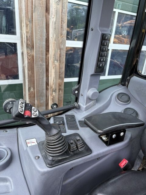 Giant Doosan / Develon G5000 DL80