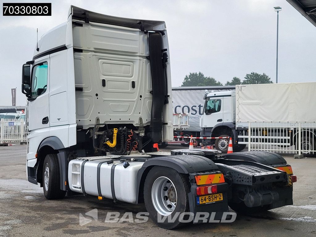 Mercedes Actros 1843 4X2 BigSpace NL-Truck Retarder 2x Tanks