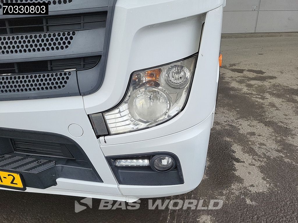 Mercedes Actros 1843 4X2 BigSpace NL-Truck Retarder 2x Tanks