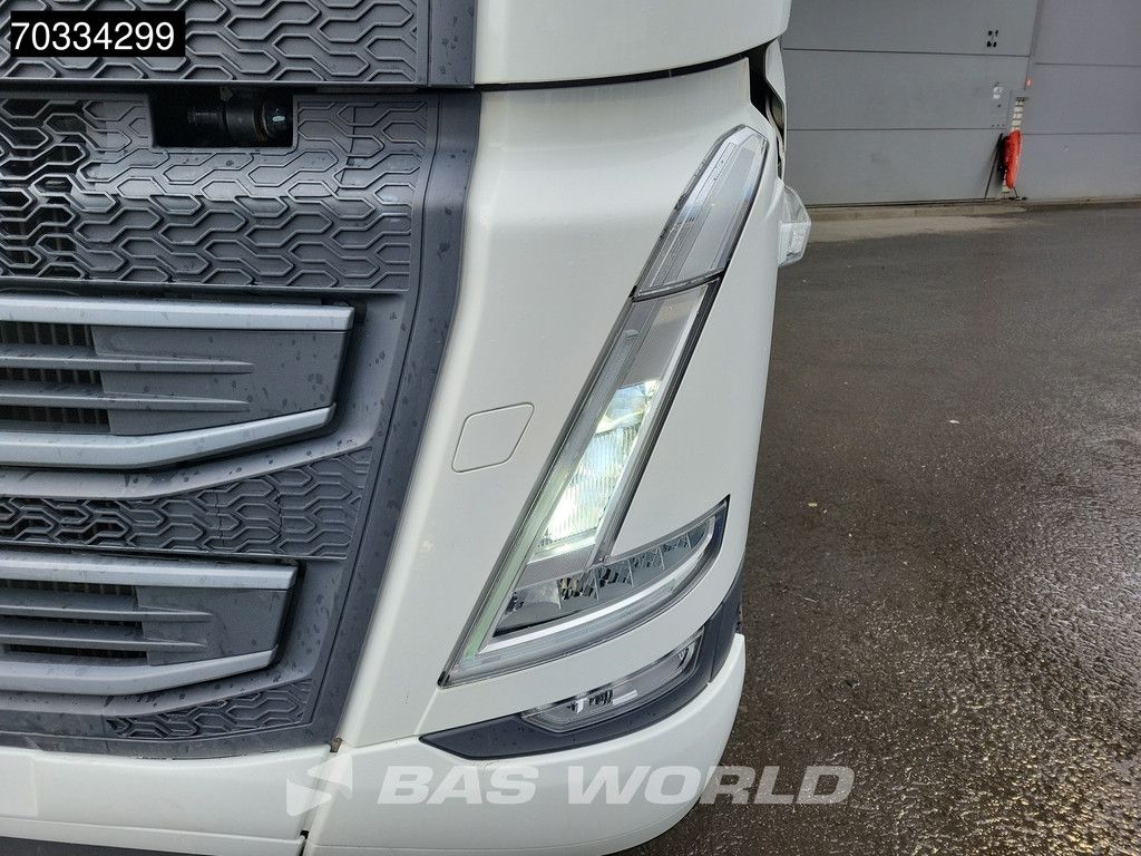 Volvo FH 500 4X2 XL 2x Tanks I-ParkCool ACC Navi